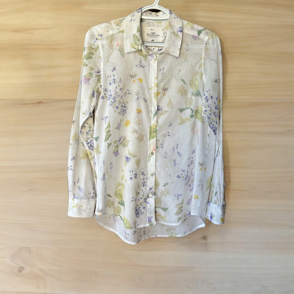 H&M white floral button down